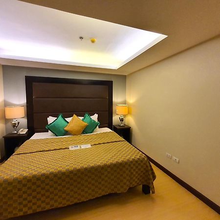 Paco Festive Hotel Makati מראה חיצוני תמונה