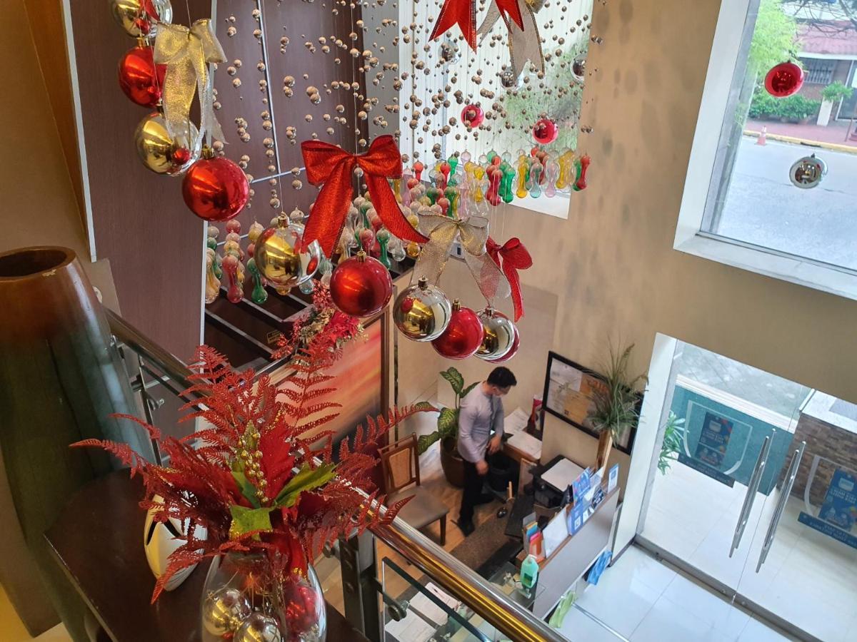 Paco Festive Hotel Makati מראה חיצוני תמונה